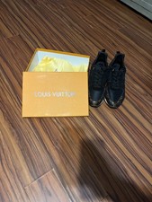 Louis Vuitton  Runaway