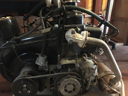 Motore con suo cambio di - con,