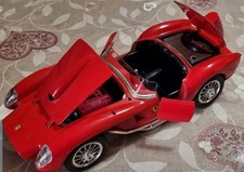 Modellino Ferrari 250 Testa Rossa Burago 1:18