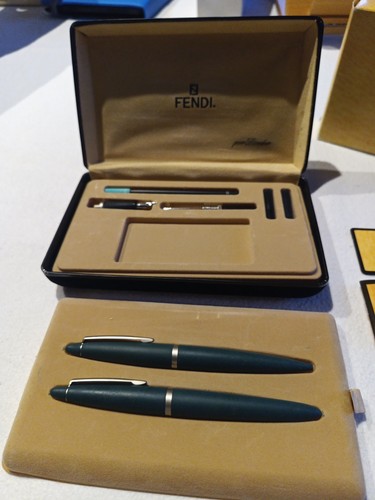 Fendi penna stilografica - penna,