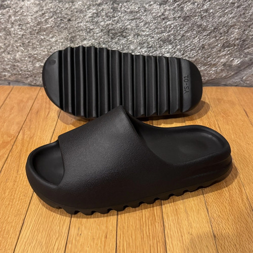 Yeezy slide onyx nero 01 - yeezy,