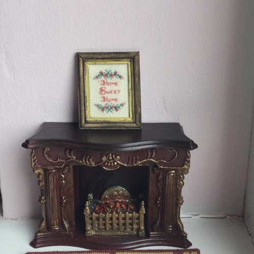 Casa delle bambole miniatura