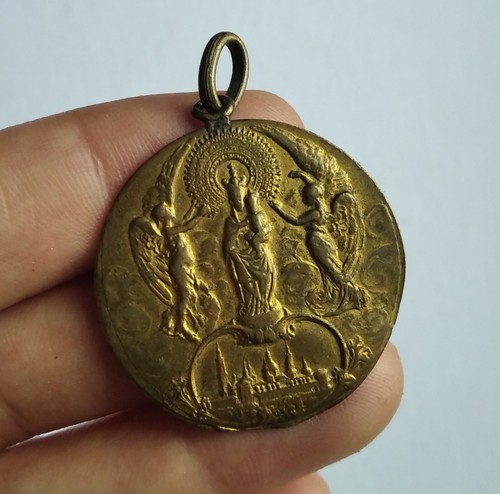 Antique religious medal - religious,
