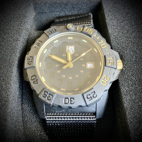 Luminox navy seals - luminox,