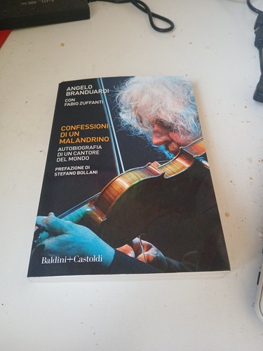 Libro confessioni un - libro, di