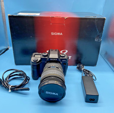 #SE4282# Sigma SD9 Sigma 20-40mm 2,8DG funzionante *in confezione originale*