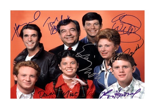 Happy days show printed - days,