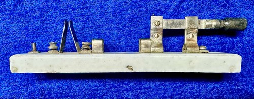 Antico interruttore coltello