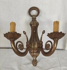 Antico applique candeliere da parete a due fiamme in bronzo dorato 