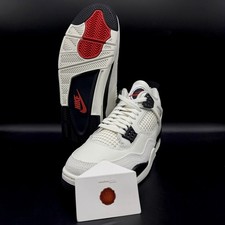 Air Jordan 4 “Flight Club”