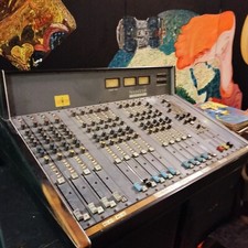 MIXER BROADCASTING RADIO