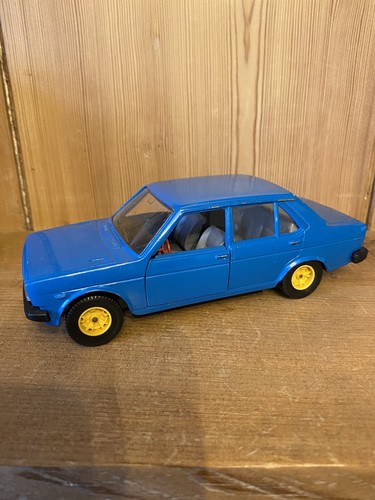 Vintage burago fiat 131 24 - vintage,