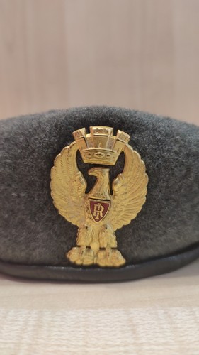 Basco polizia militare - polizia, corpo