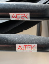 DESIGN-DECORATIVO COMPLEMENTO D'ARREDO-STILIZZATA COPPIA DI SEDIE-MARCATE ALTEK