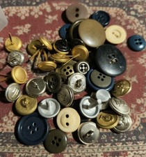 LOTTO 40 BOTTONI MILITARI VARI