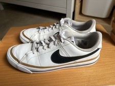 Nike Court Retro Classic bianche e nere – sneakers unisex vintage casual