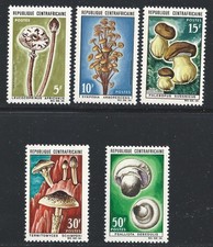 1967 Repubblica Centrale, Scott 81/85 Funghi MNH/**