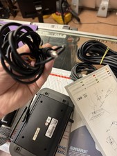 Shure Beta58A Microfono Portatile Wireless con Ricevitore PGX4 - Frequenza X8 (Pro Audio)