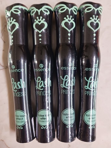 Mascara effetto ciglia finte