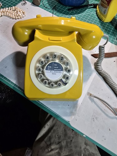 Telefono inglese senape - , 746