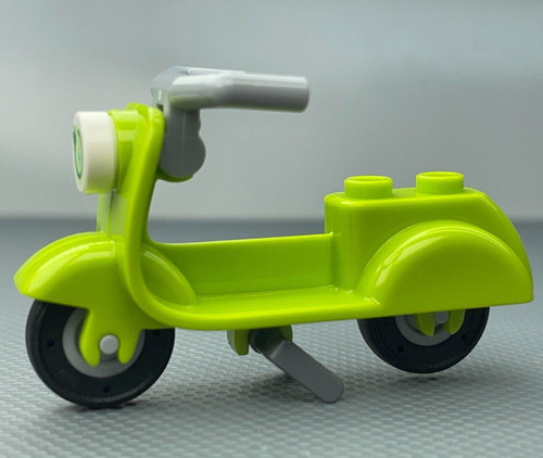 Lego minifigure scooter verde - scooter,