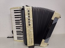 Fisarmonica Hohner Amica 72 basso 
