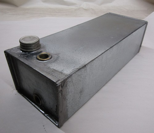 Serbatoio carburante motore - , a