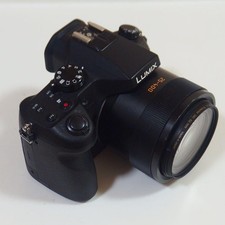 Fotocamera Lumix FZ1000 con