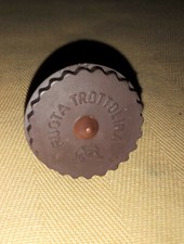  GADGET MULINO BIANCO GOMMINA RUOTA TROTTOLINA MARRONE