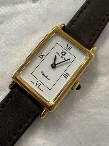 Orologio vintage nivada - orologio, carica