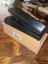 Rogue Wah Wah / Pedale volume WV-201 in scatola, condizioni mai usato, suona benissimo!