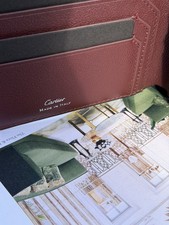 Questo elegante portafoglio