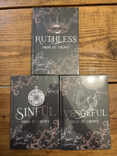 Dark and quirky wicked - wicked, set