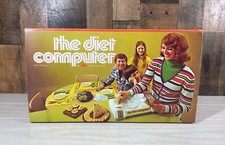 Vintage The Diet Computer di Vino Corp. 1974 contatore calorie scala oggetto novità raro
