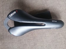 Sella bicicletta in Carbonio