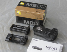 Nikon MB-d12 impugnatura