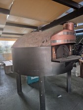 forno a legna per pizzeria