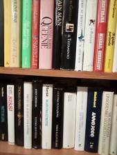 BLOCCO 40 LIBRI CARTONATI VARI TITOLI E VARI AUTORI 