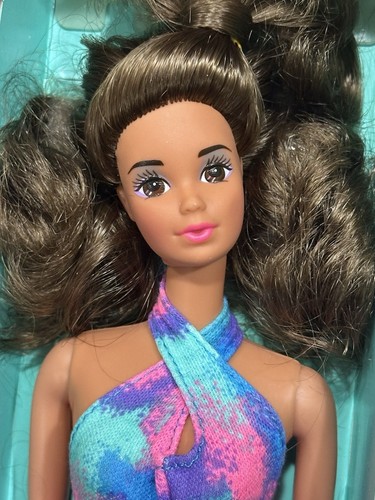 Barbie latina ispanic fashion - latina,