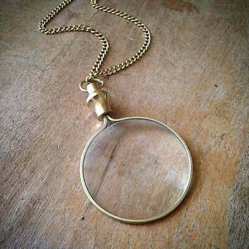 Collana con lente