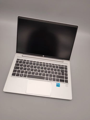 Notebook 440 i7 1165g7 - notebook, g8