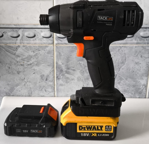 Adattatore batteria dewalt - da,