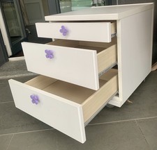 Comodino Con Ruote, 3 Cassetti