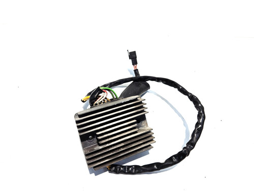 Regolatore tensione - di,