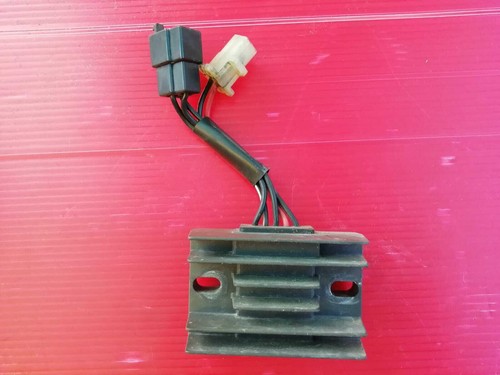 Regolatore tensione - di,