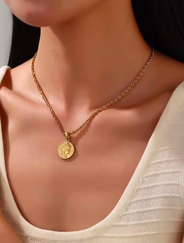 Collana con ciondolo moneta