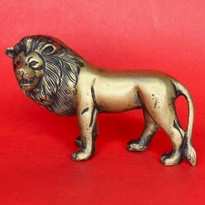Statua leone stile vintage