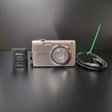 Nikon Coolpix S3000 argento -