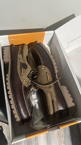 Due scarpe barca - scarpe,