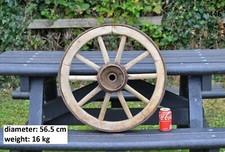 Vecchio carrello in legno